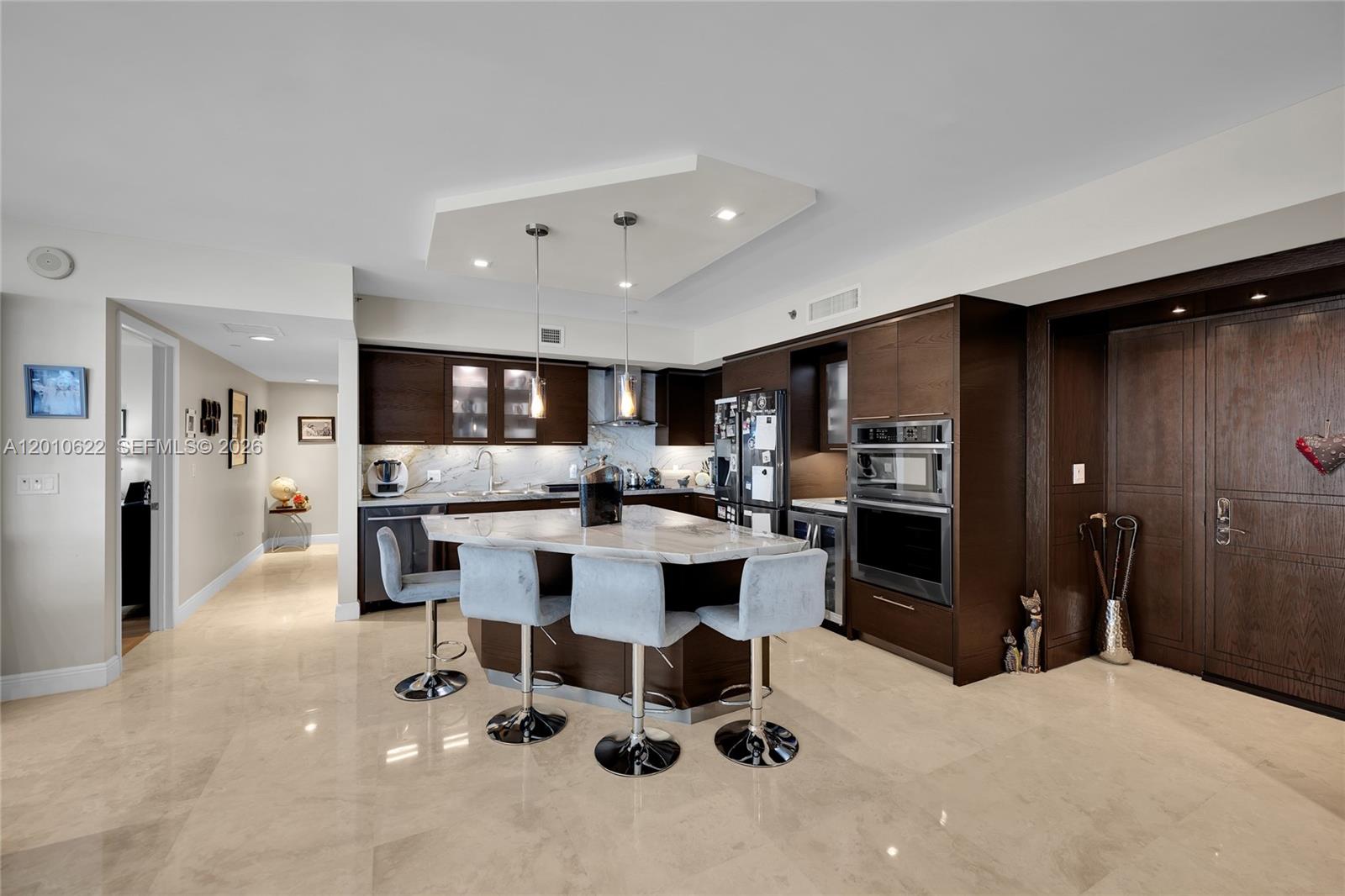 1800 S Ocean Dr #2205 Hallandale Beach, FL 33009