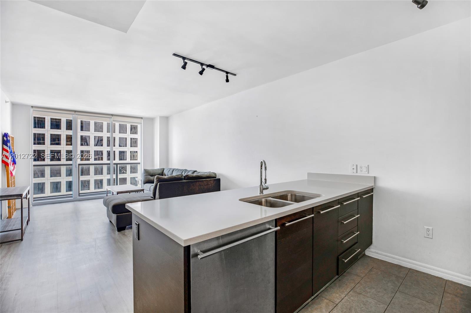 500 Brickell Ave #2508 Miami, FL 33131