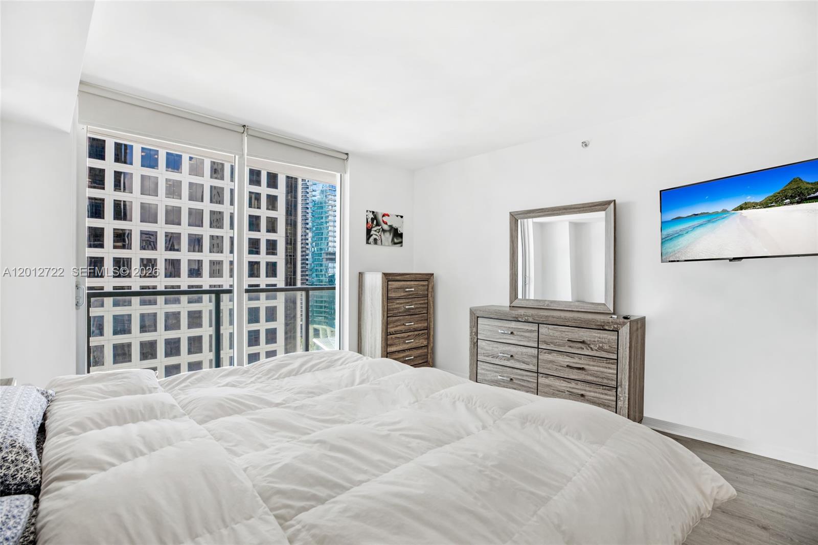 500 Brickell Ave #2508 Miami, FL 33131