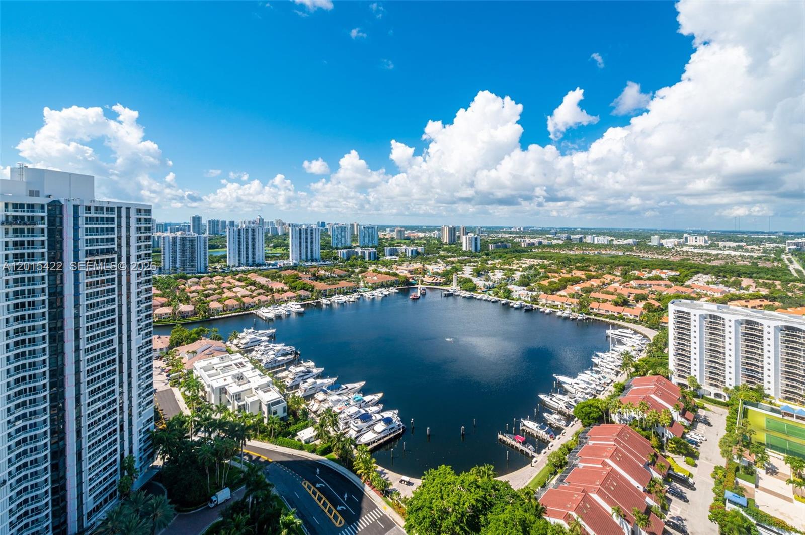 21205 Yacht Clb Dr #3107