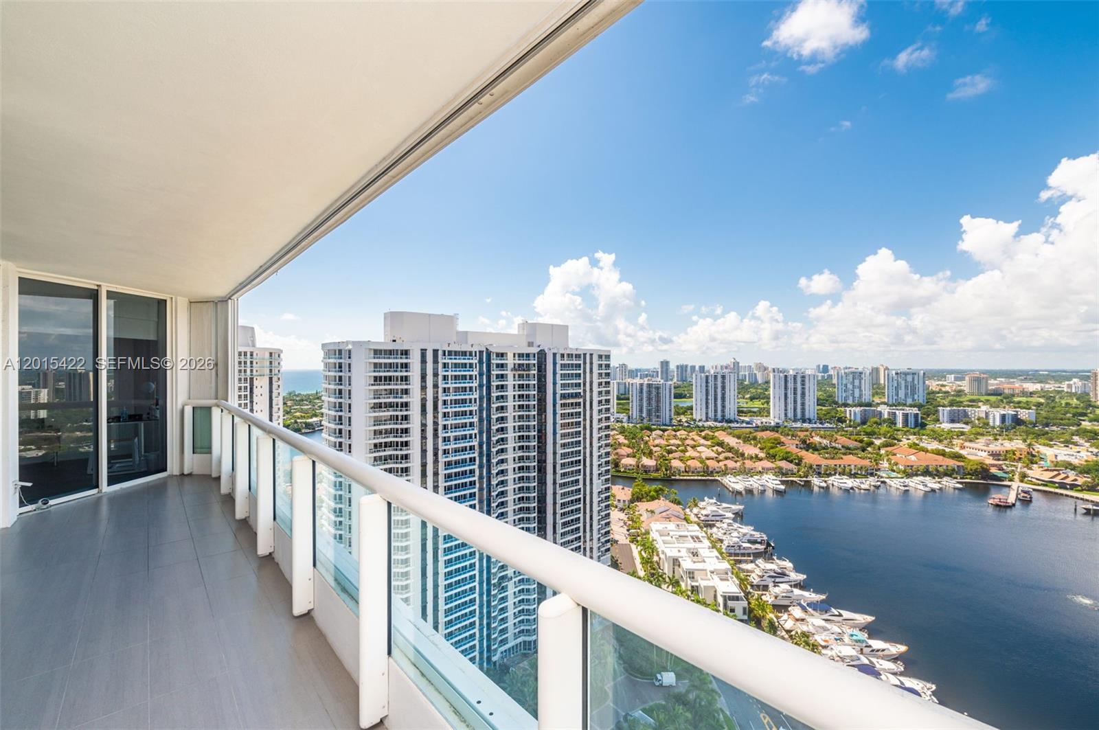 21205 Yacht Clb Dr #3107 Aventura, FL 33180