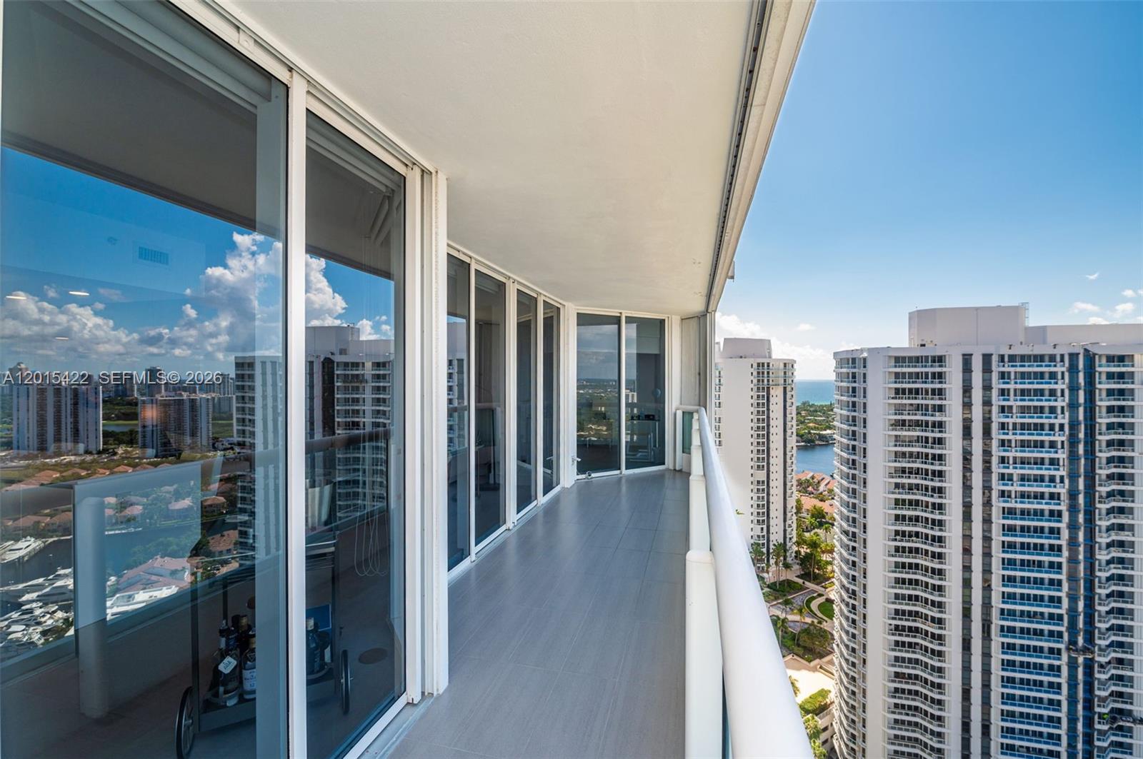 21205 Yacht Clb Dr #3107 Aventura, FL 33180