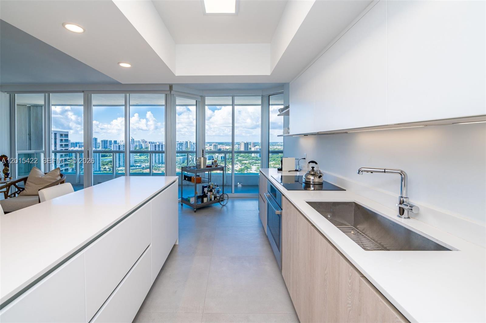 21205 Yacht Clb Dr #3107 Aventura, FL 33180