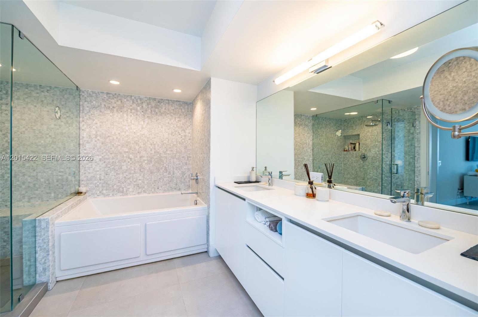 21205 Yacht Clb Dr #3107 Aventura, FL 33180