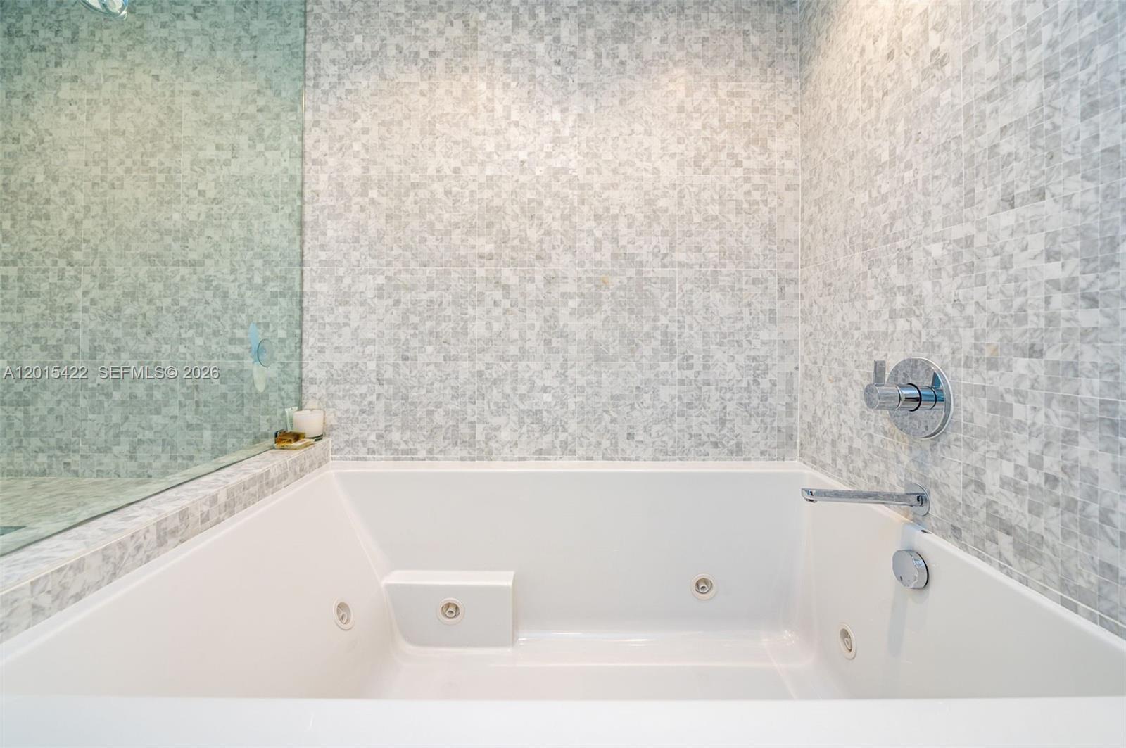 21205 Yacht Clb Dr #3107 Aventura, FL 33180