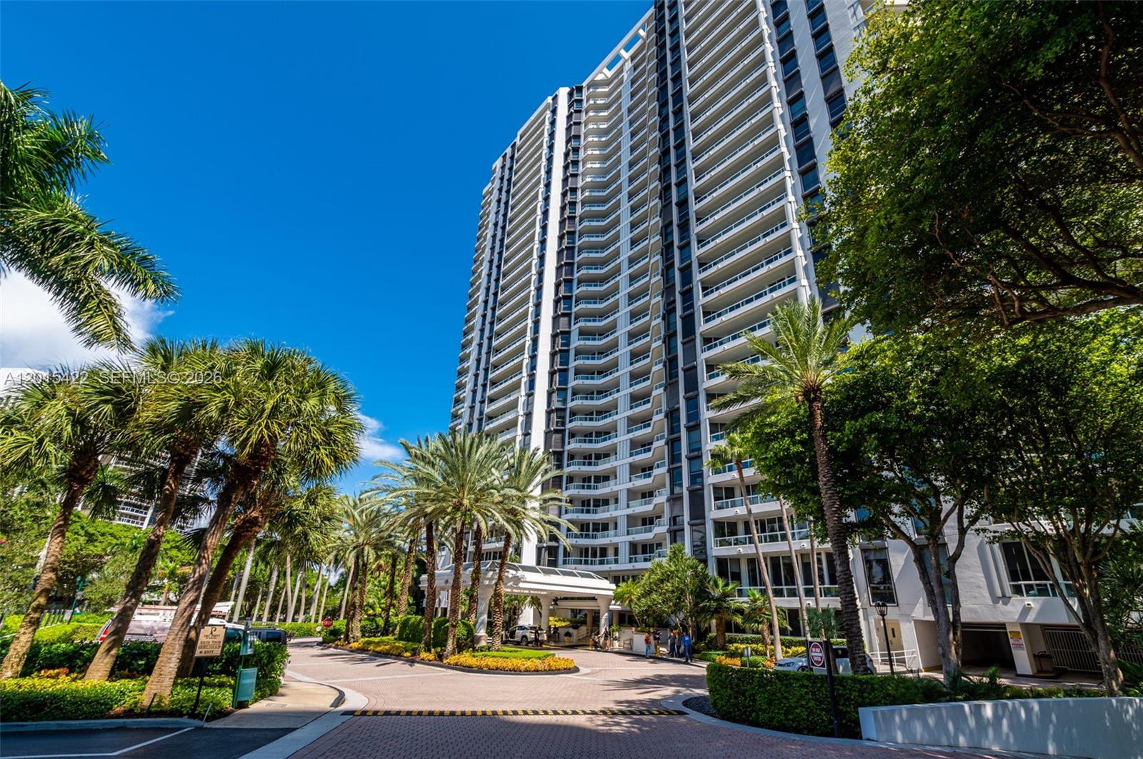 21205 Yacht Clb Dr #3107 Aventura, FL 33180