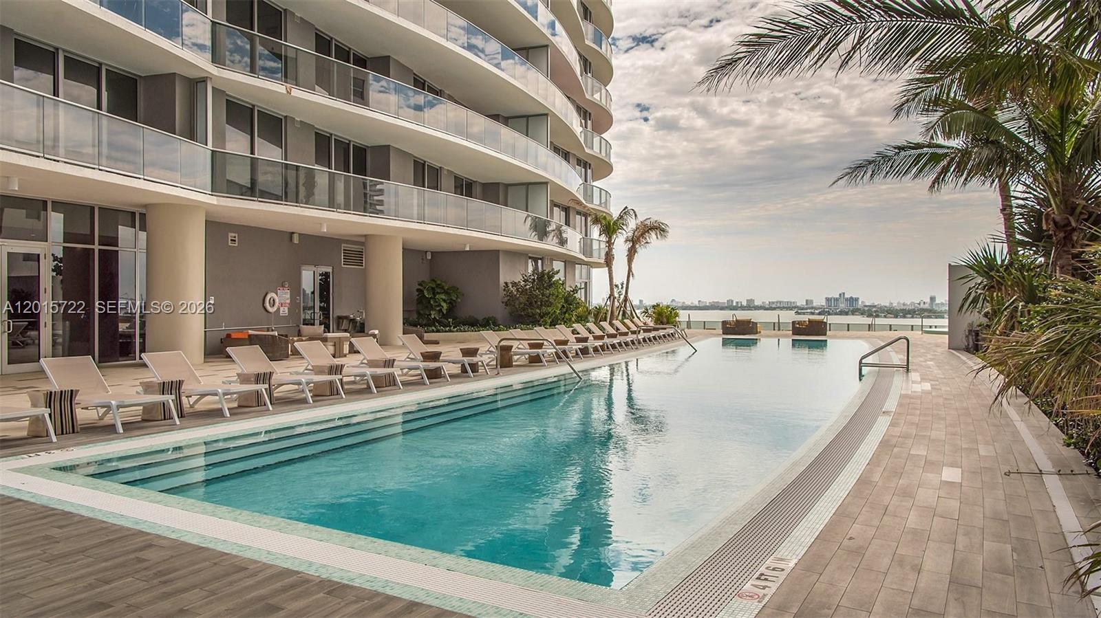 image Aria on the Bay1
