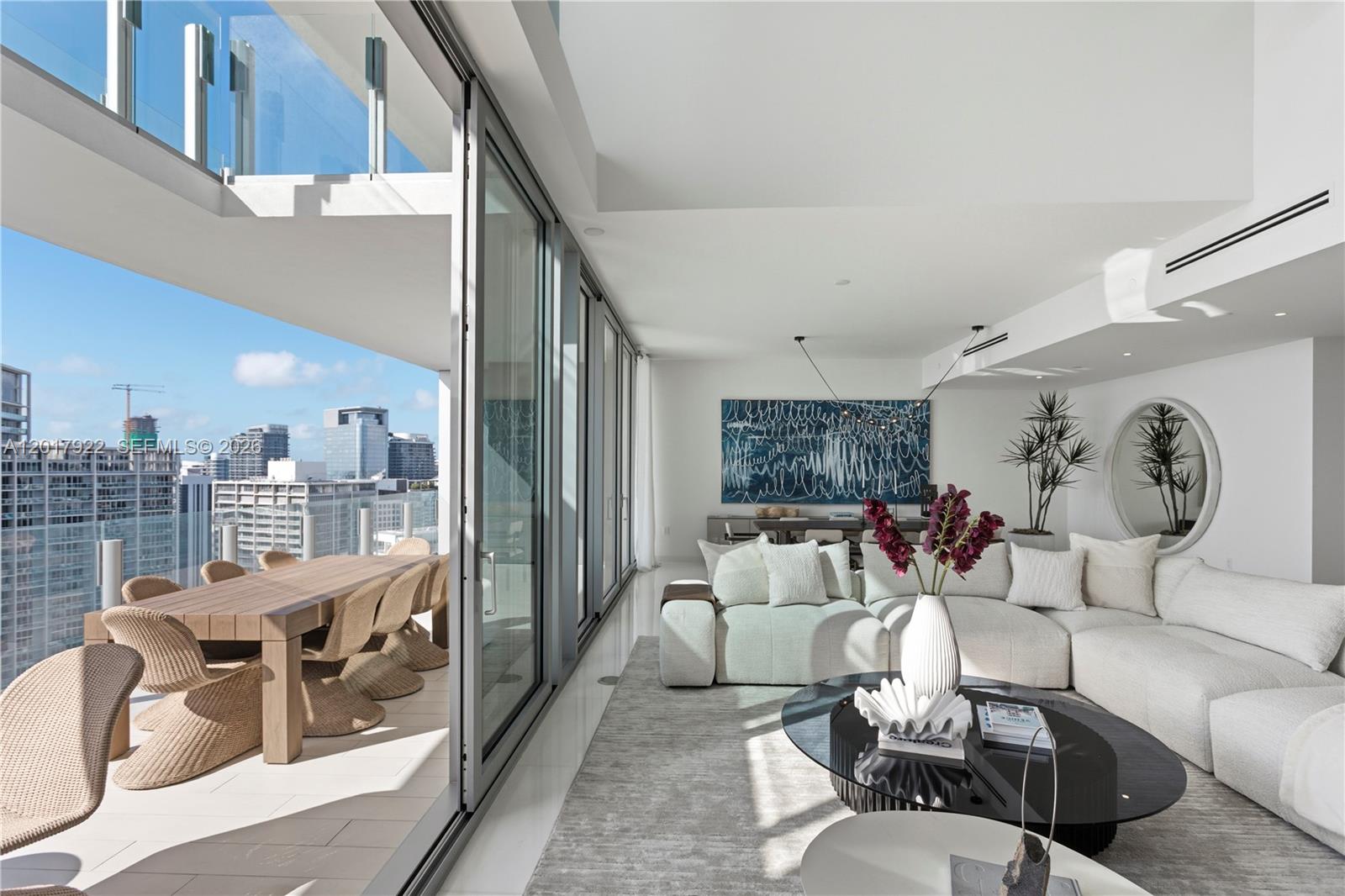 300 Biscayne Blvd #5002E Miami, FL 33131