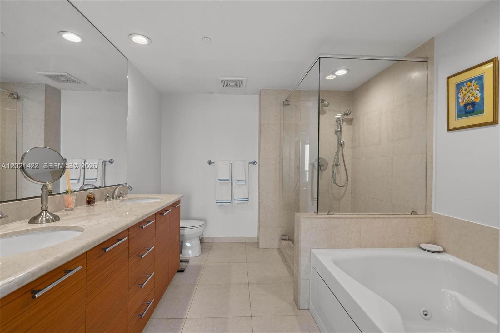 50 Biscayne Blvd #3510 Miami, FL 33132