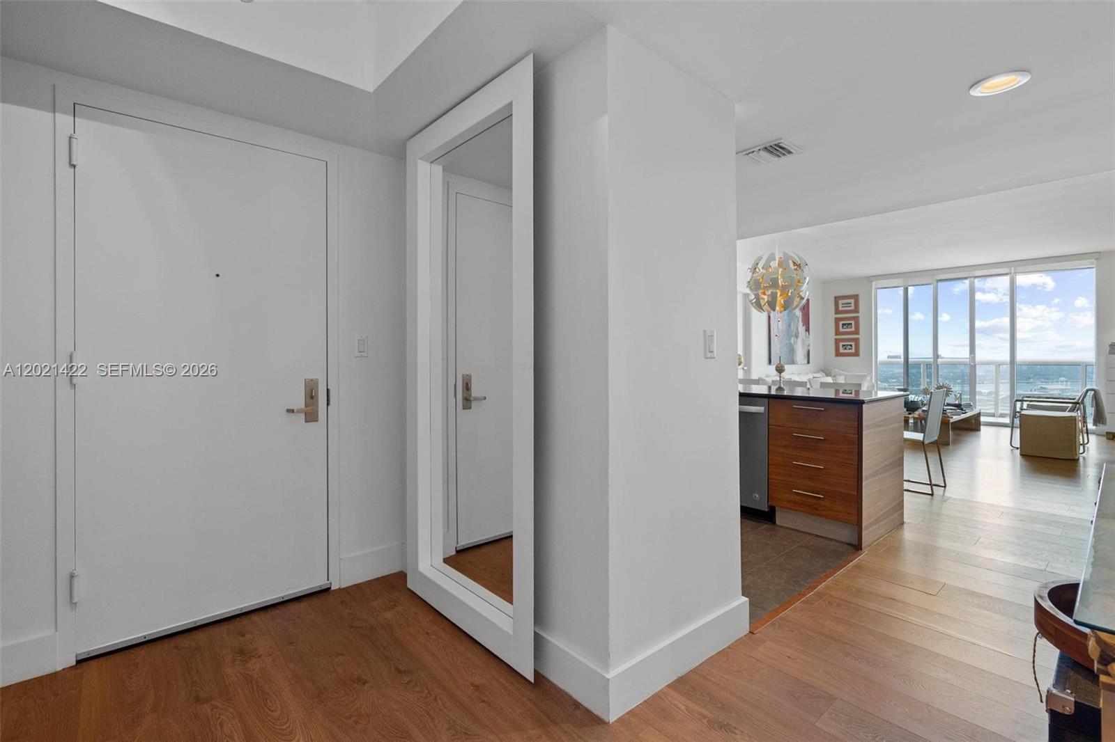 50 Biscayne Blvd #3510 Miami, FL 33132