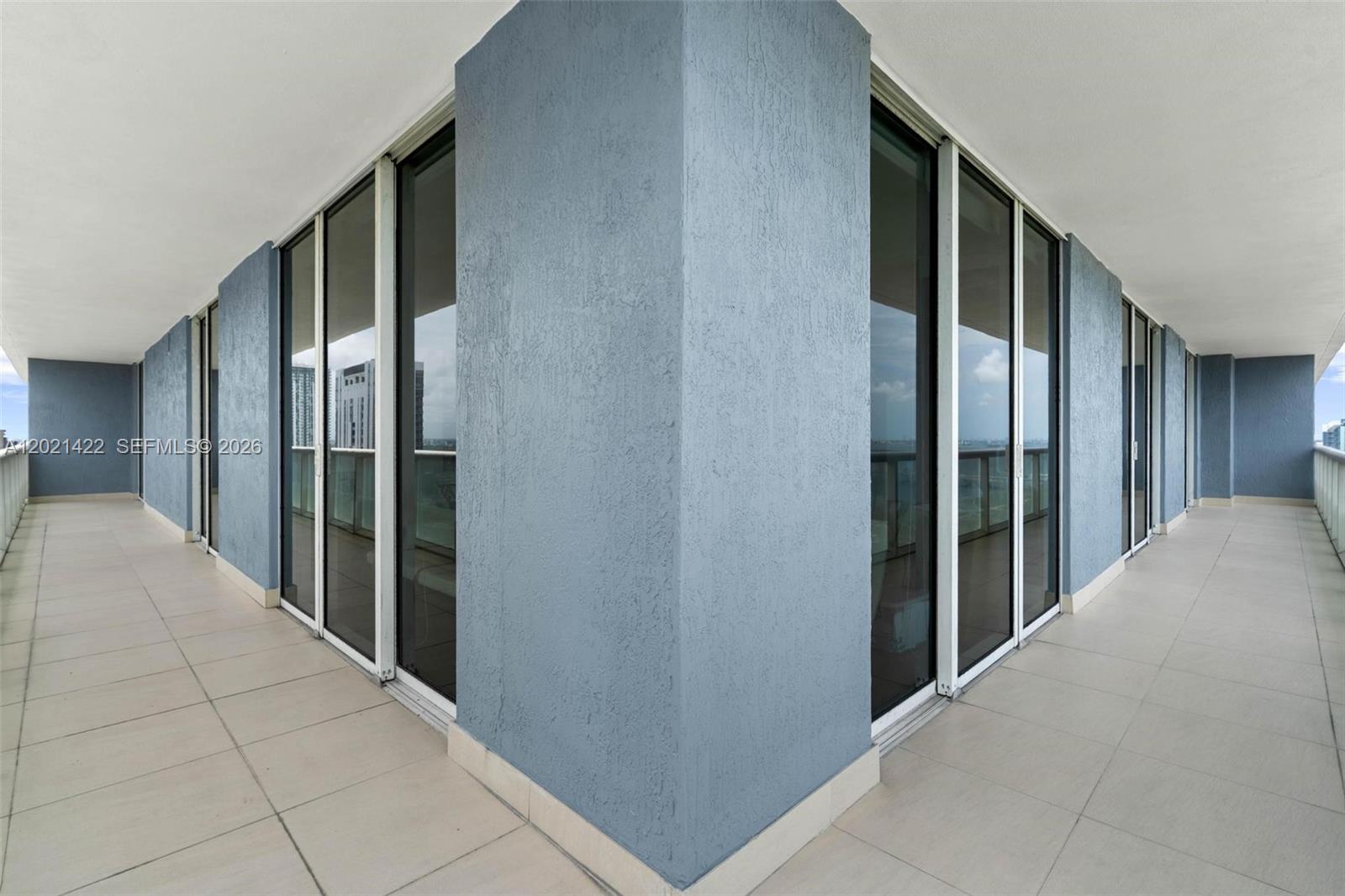 50 Biscayne Blvd #3510 Miami, FL 33132