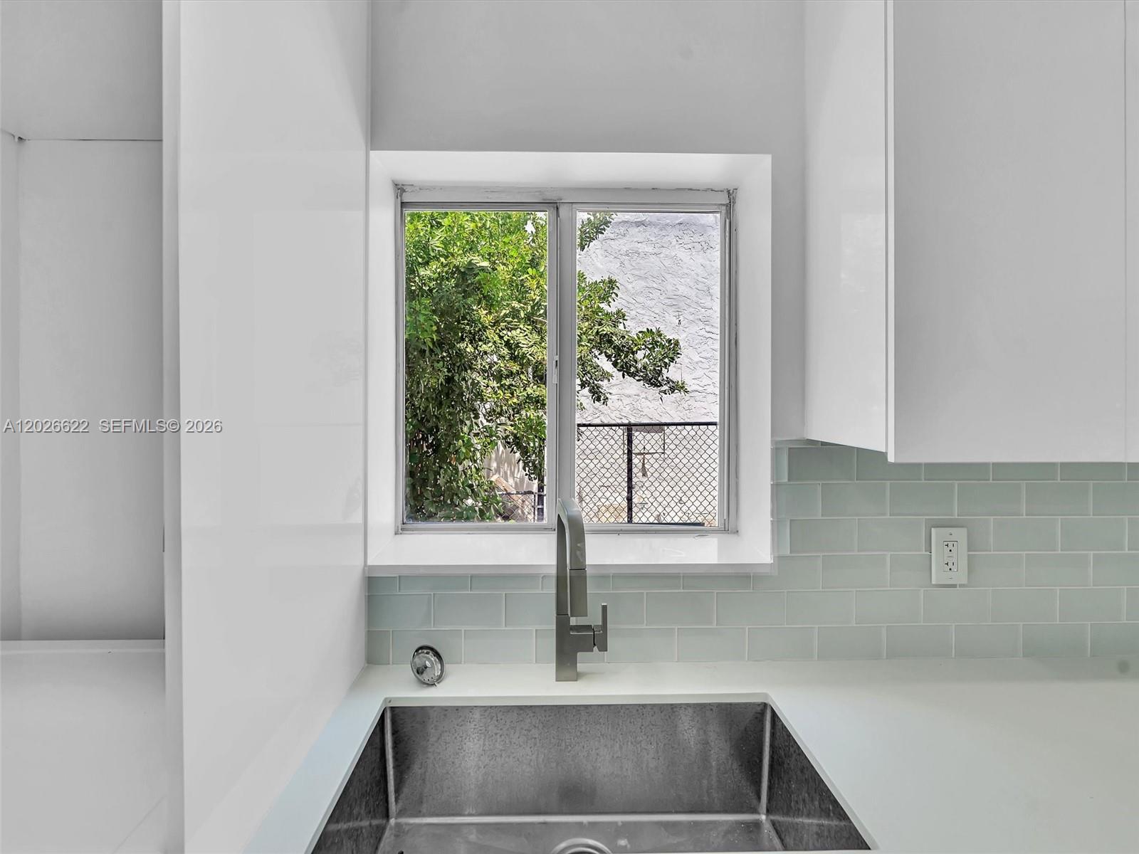 11900 N Bayshore Dr #1-8 North Miami, FL 33181