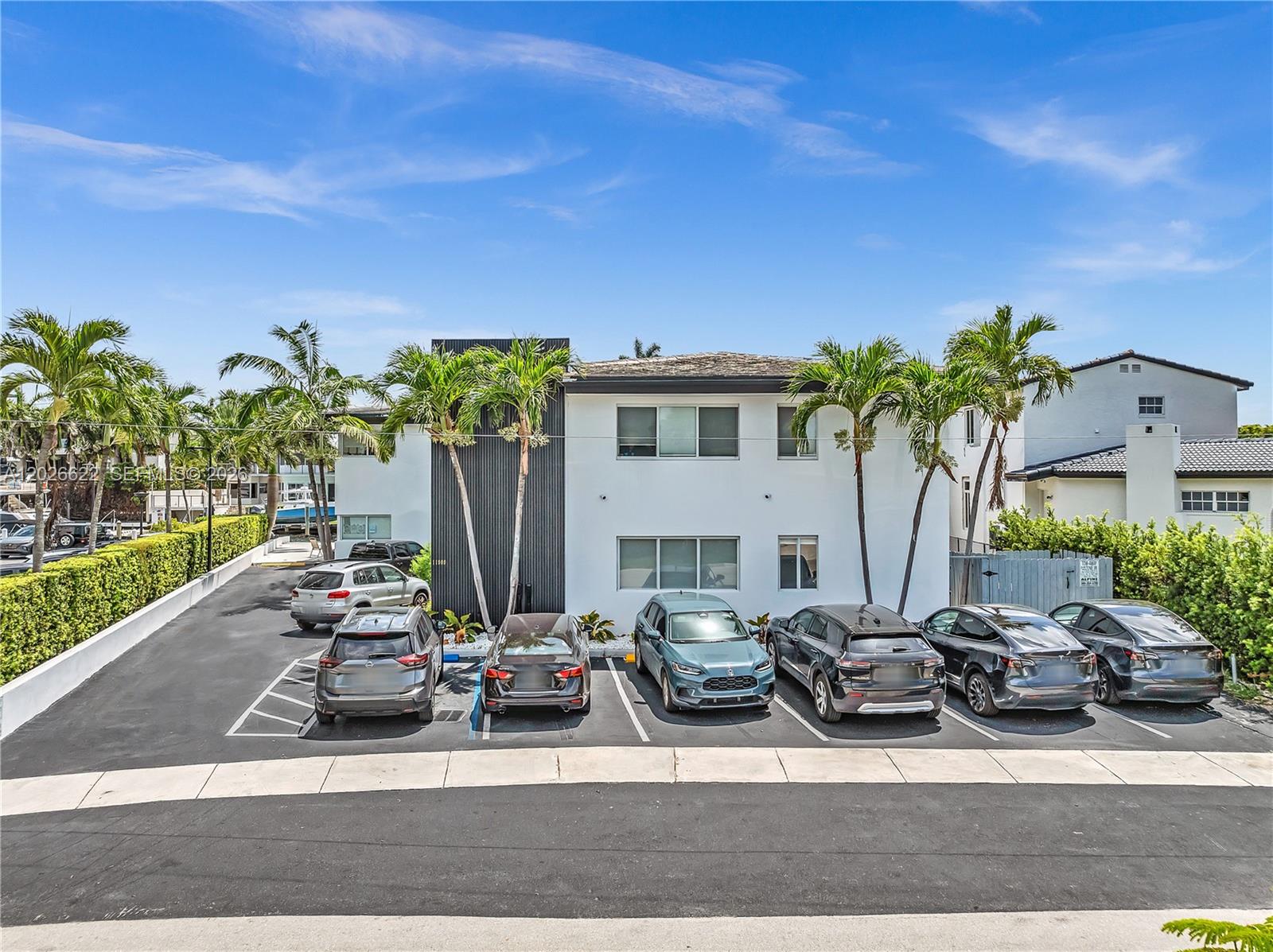 11900 N Bayshore Dr #1-8 North Miami, FL 33181