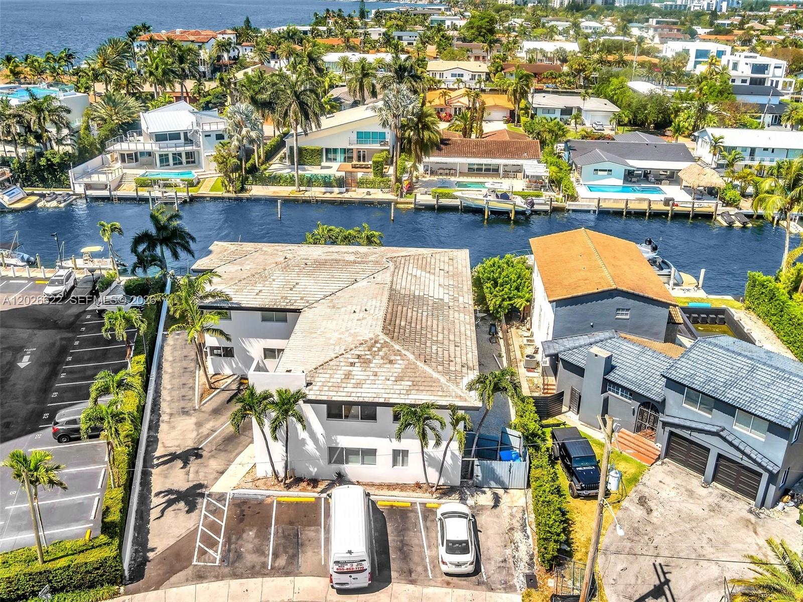 11900 N Bayshore Dr #1-8 North Miami, FL 33181