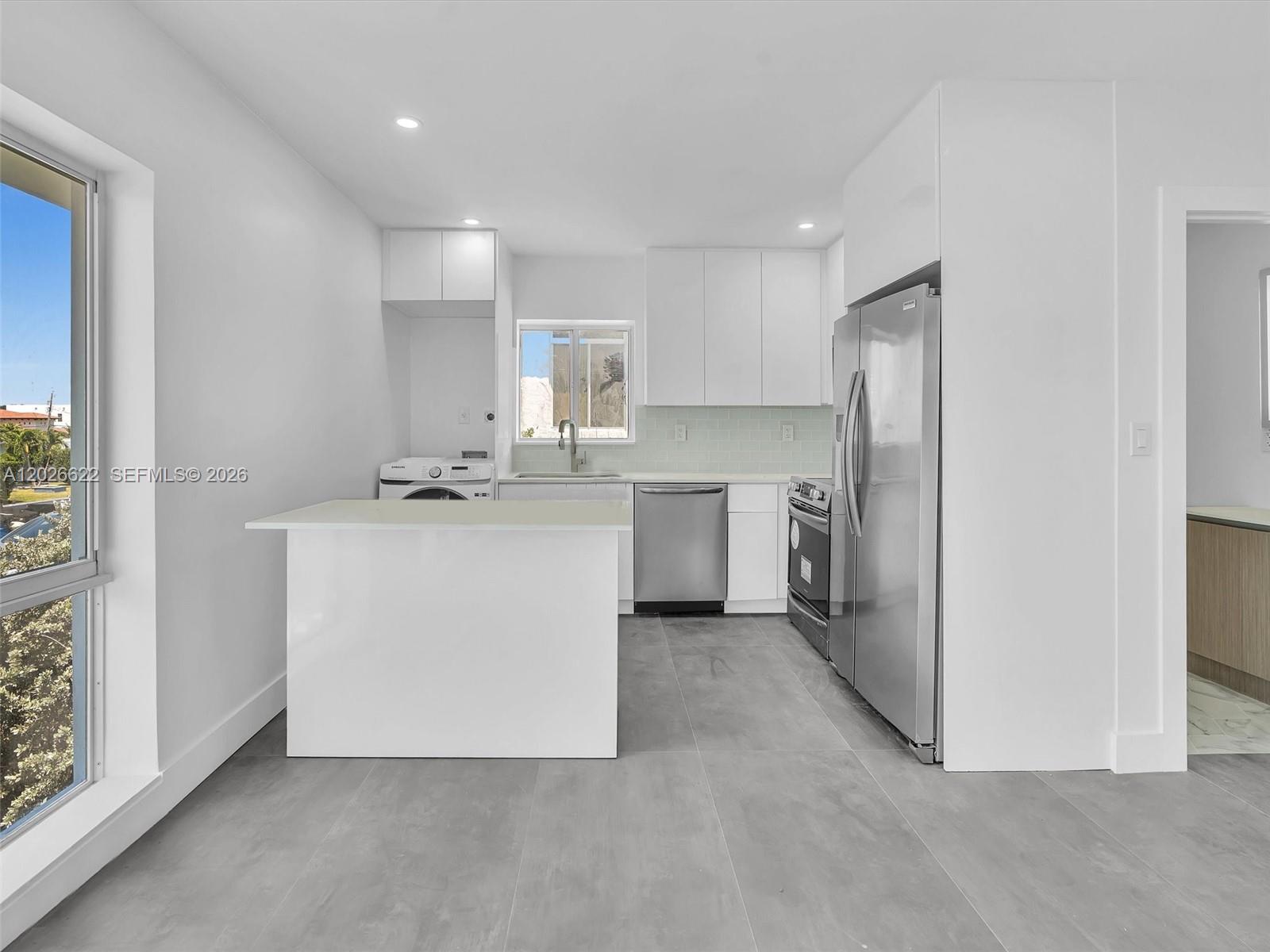 11900 N Bayshore Dr #1-8 North Miami, FL 33181