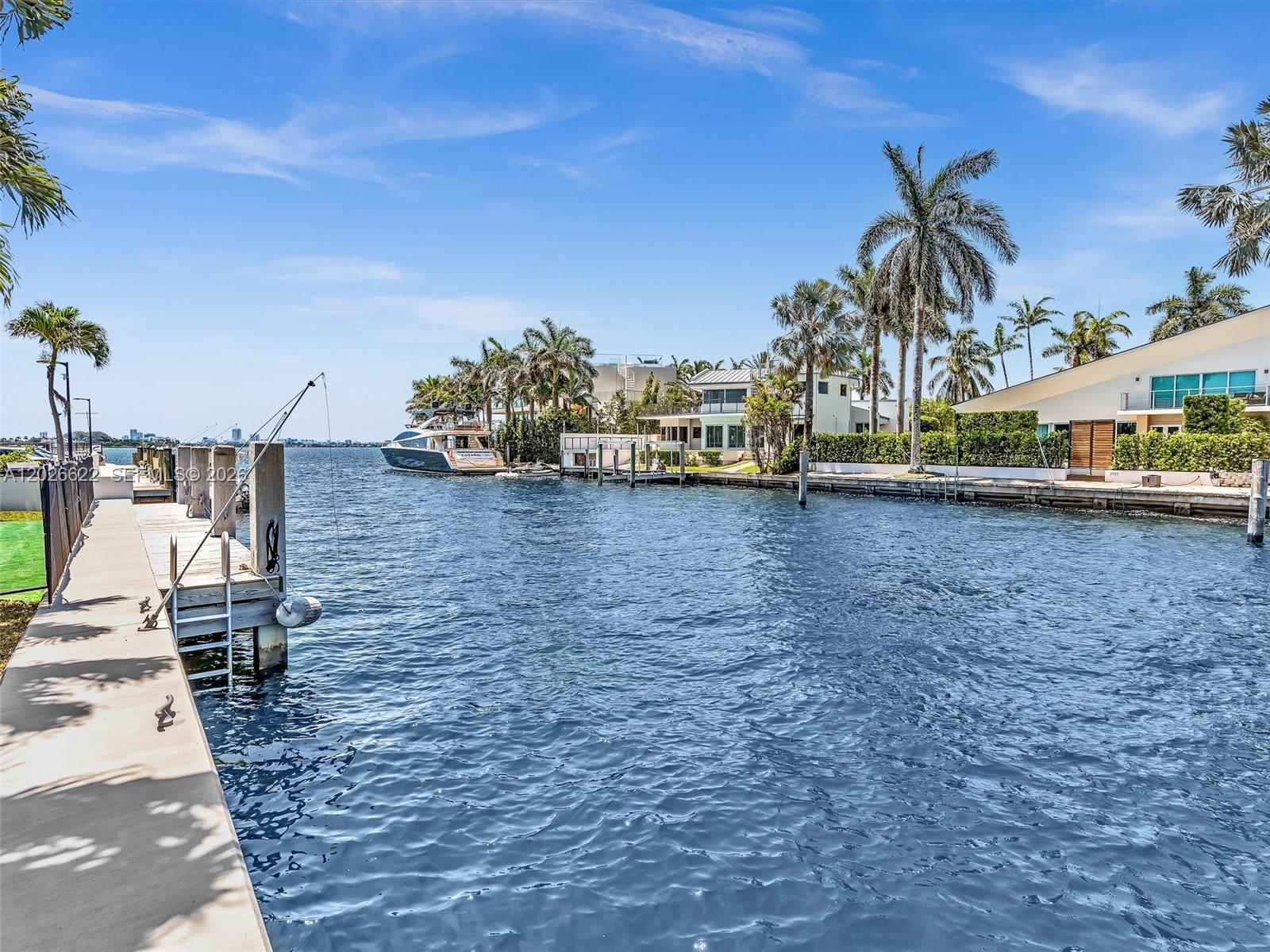 11900 N Bayshore Dr #1-8 North Miami, FL 33181