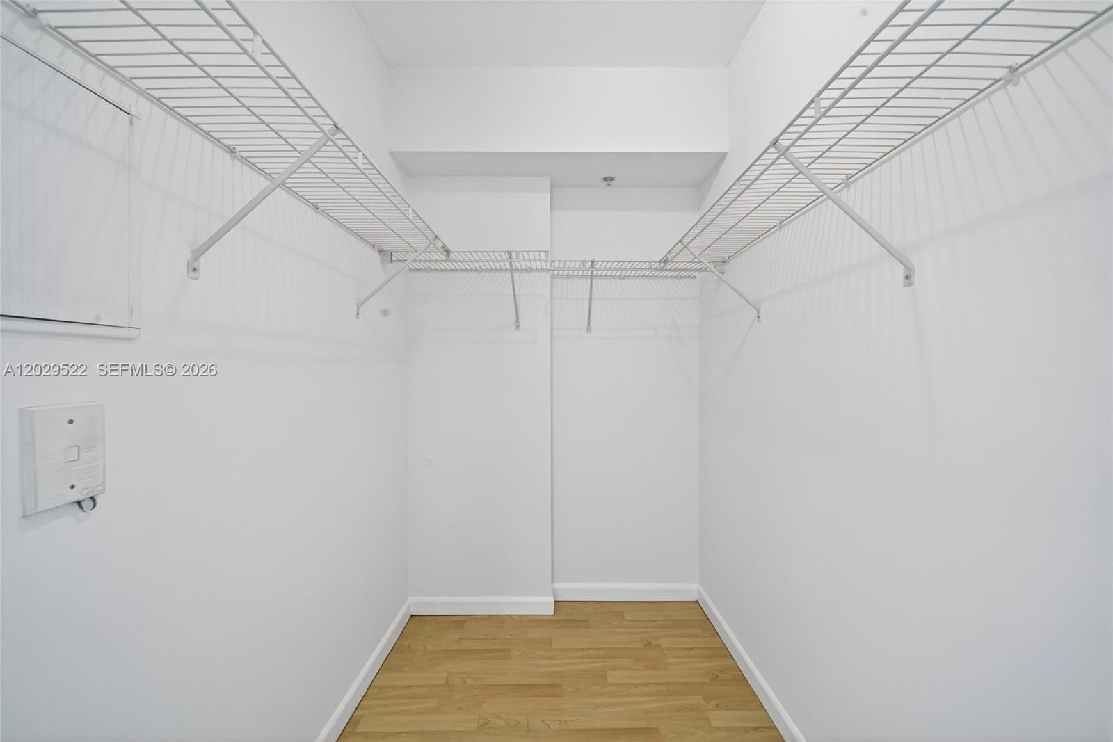 325 S Biscayne Blvd #2219 Miami, FL 33131