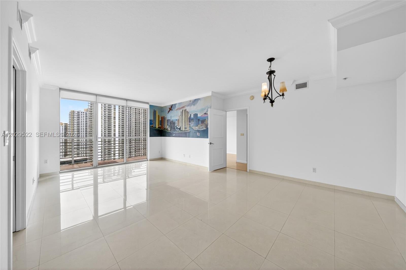 325 S Biscayne Blvd #2219 Miami, FL 33131