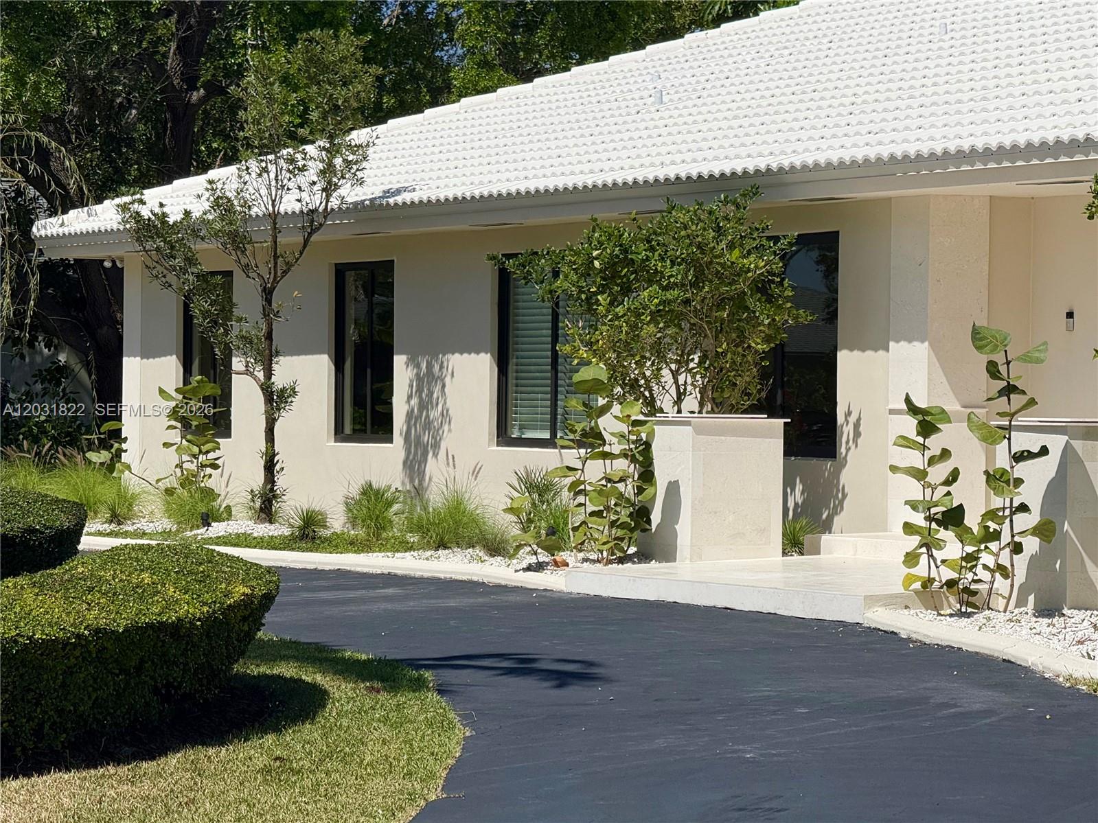 8845 SW 176th Palmetto Bay, FL 33157