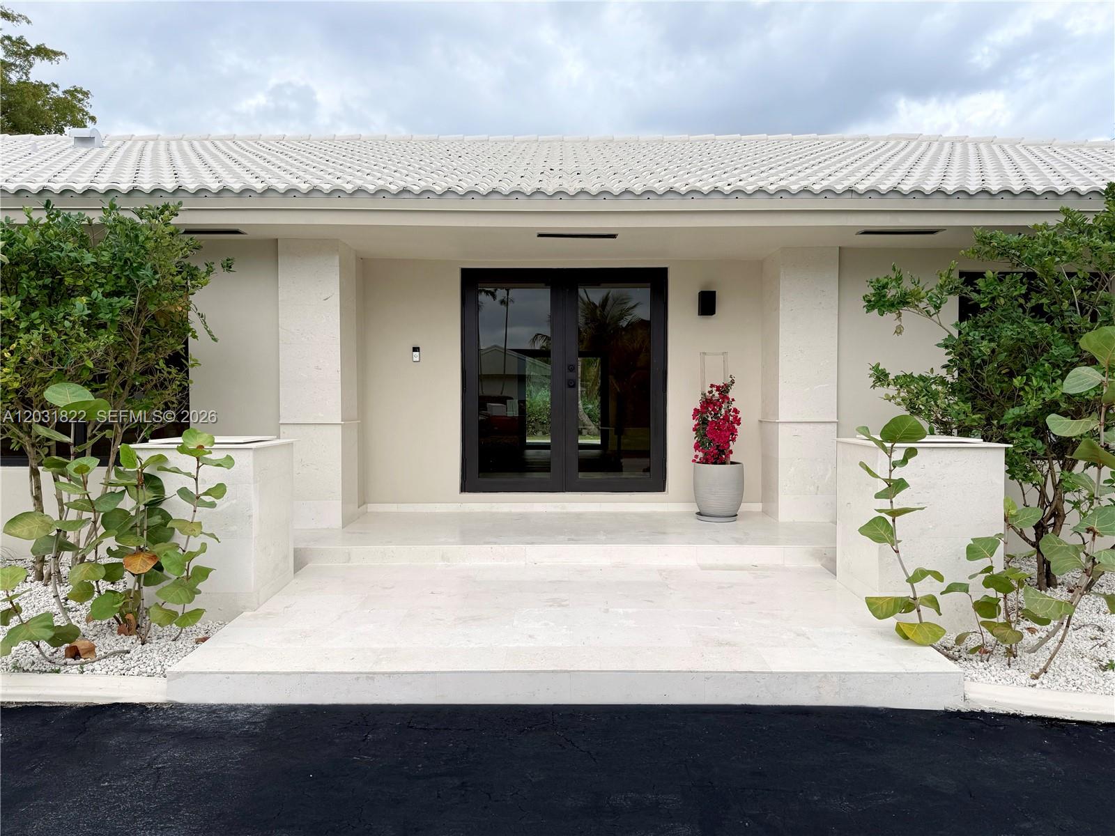 8845 SW 176th Palmetto Bay, FL 33157