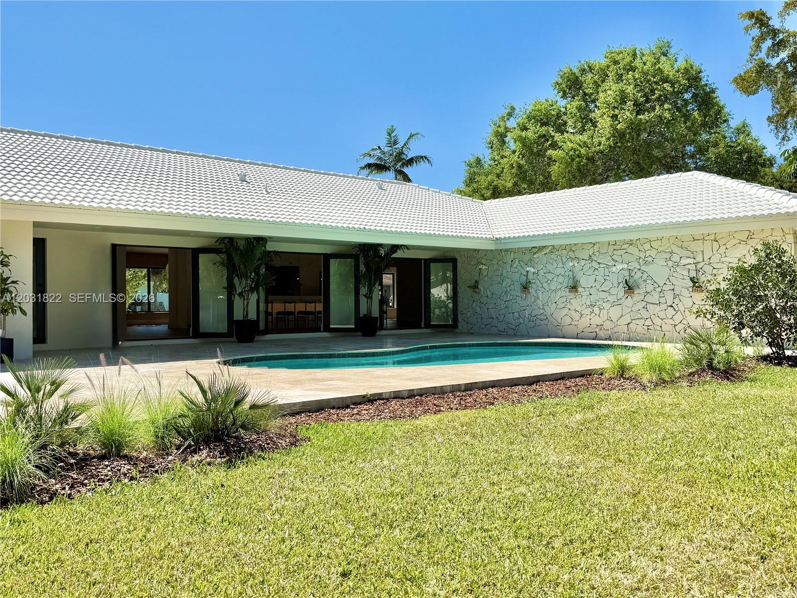8845 SW 176th Palmetto Bay, FL 33157