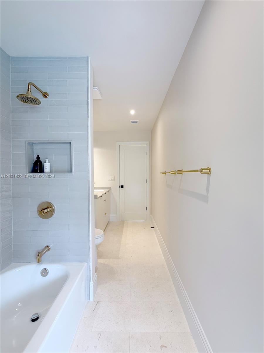 8845 SW 176th Palmetto Bay, FL 33157