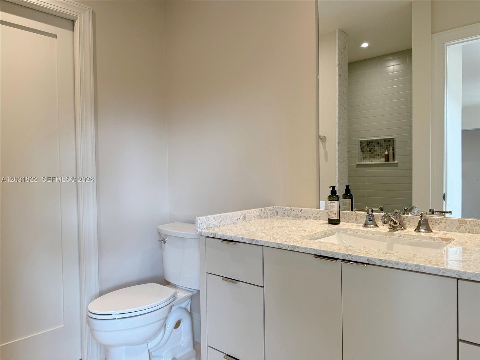 8845 SW 176th Palmetto Bay, FL 33157