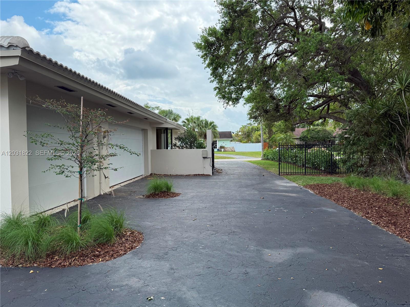 8845 SW 176th Palmetto Bay, FL 33157