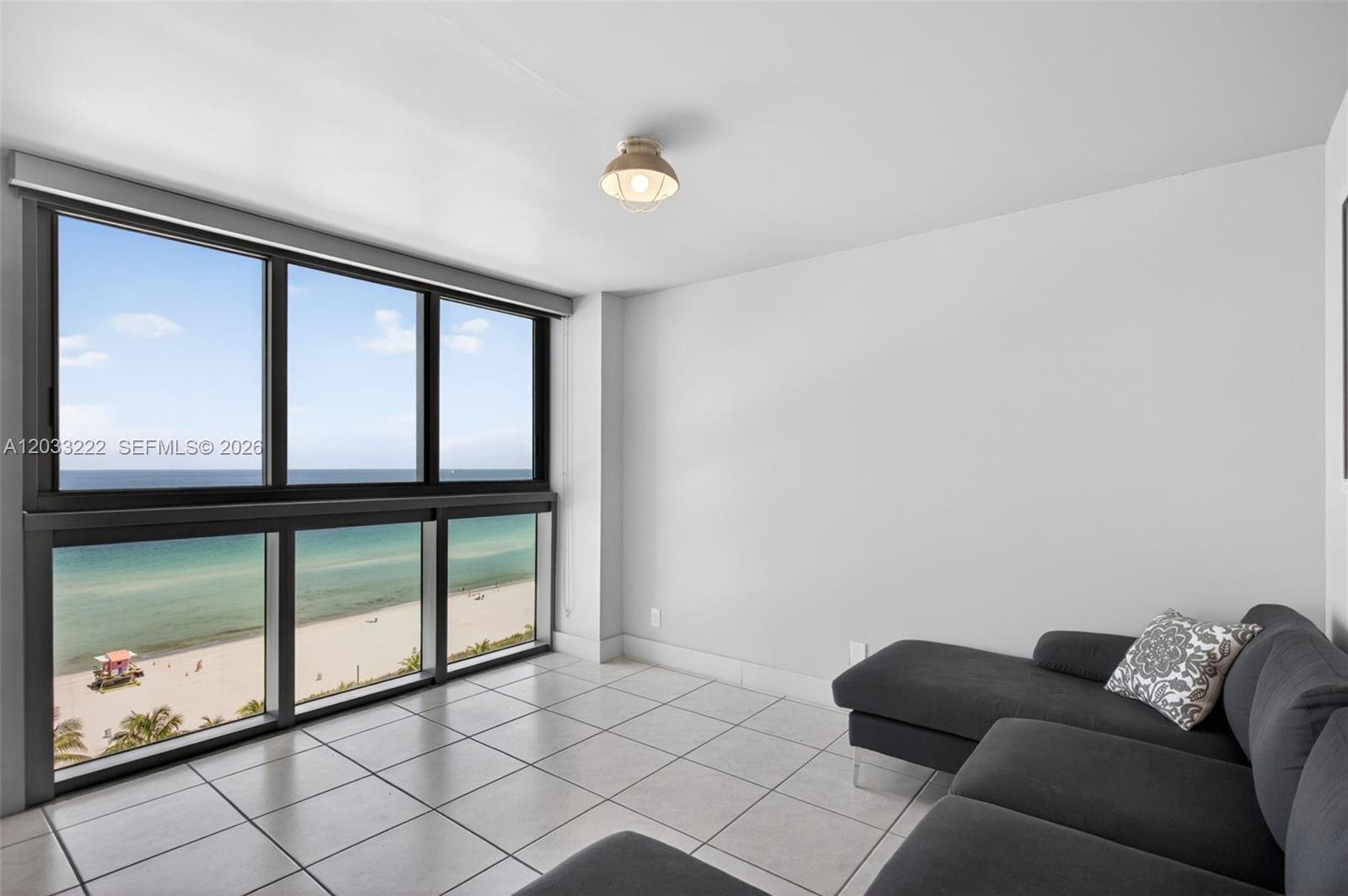 2655 Collins Ave #1512 Miami Beach, FL 33140