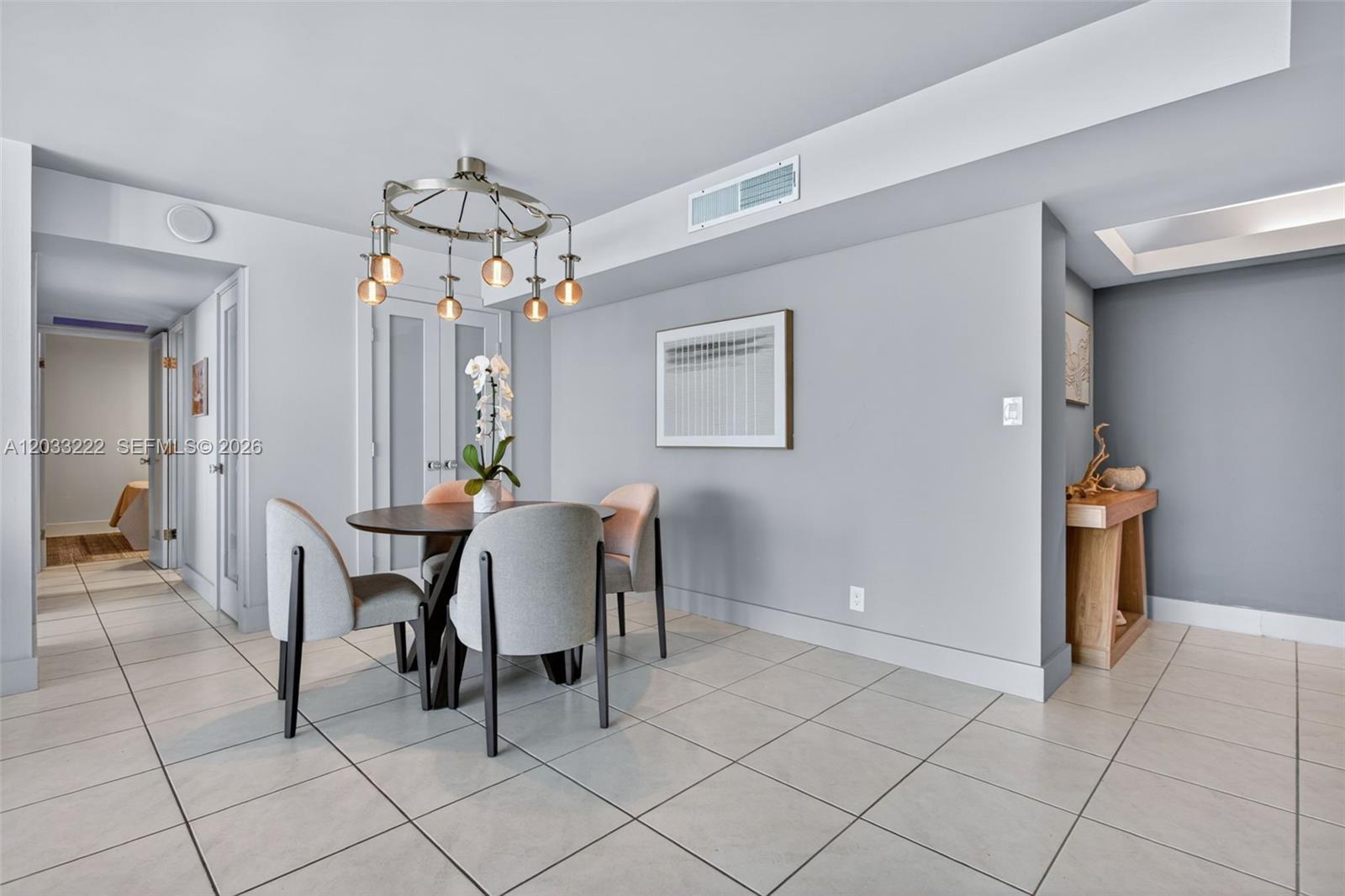 2655 Collins Ave #1512 Miami Beach, FL 33140