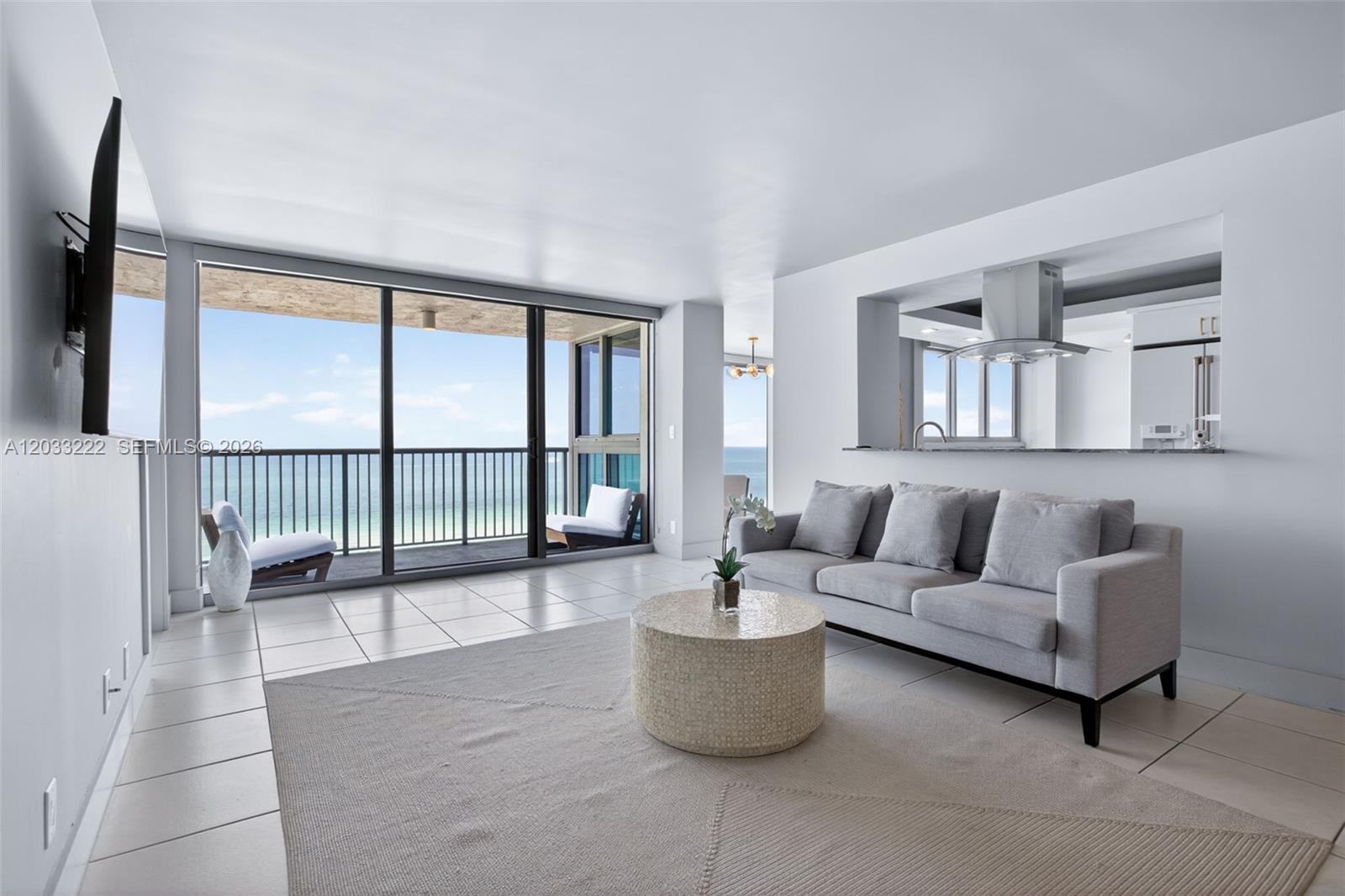 2655 Collins Ave #1512 Miami Beach, FL 33140