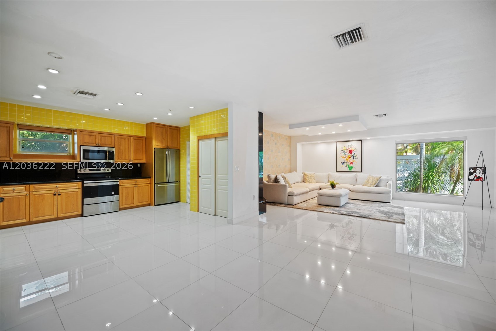 11530 NE 22nd Dr North Miami, FL 33181