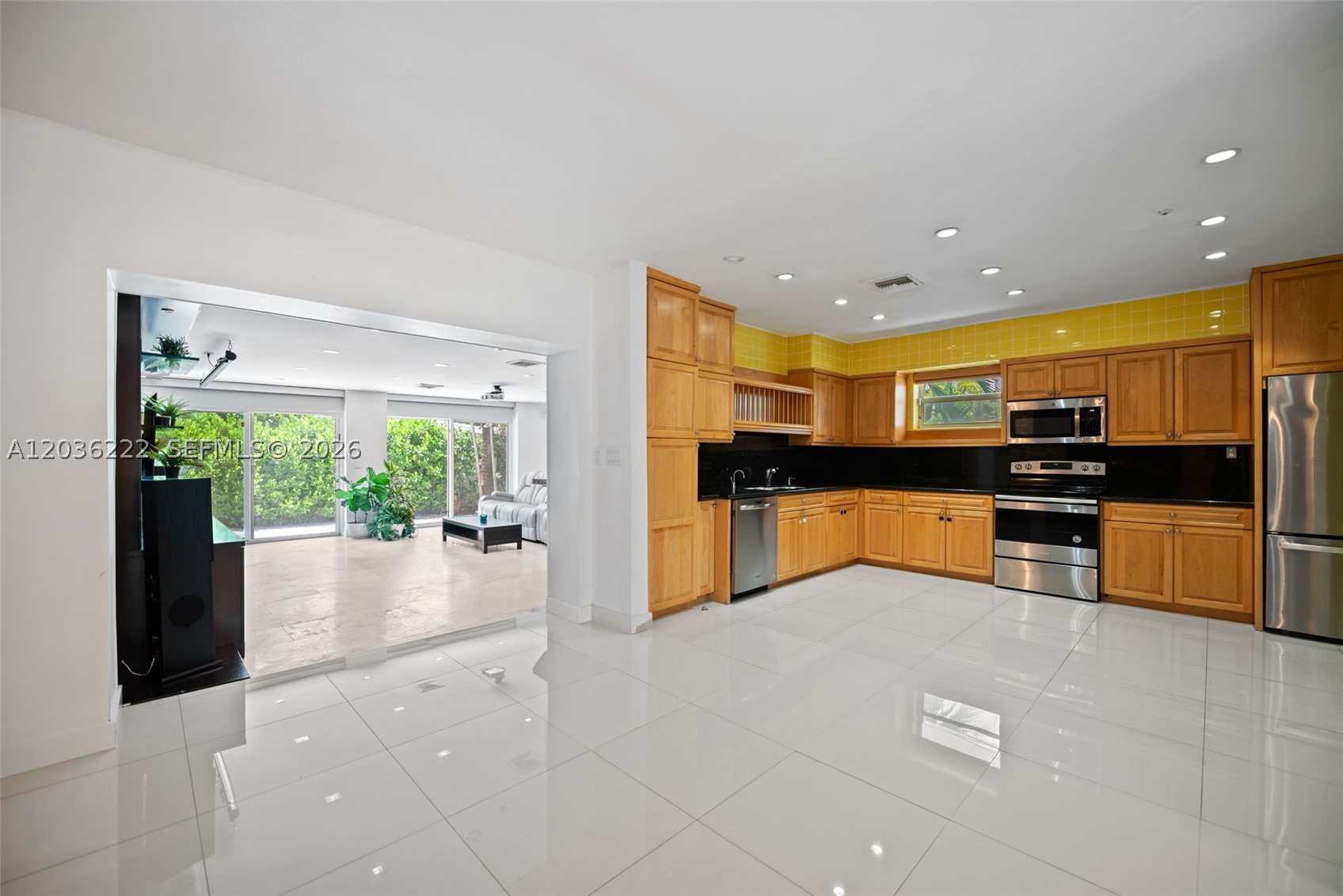 11530 NE 22nd Dr North Miami, FL 33181