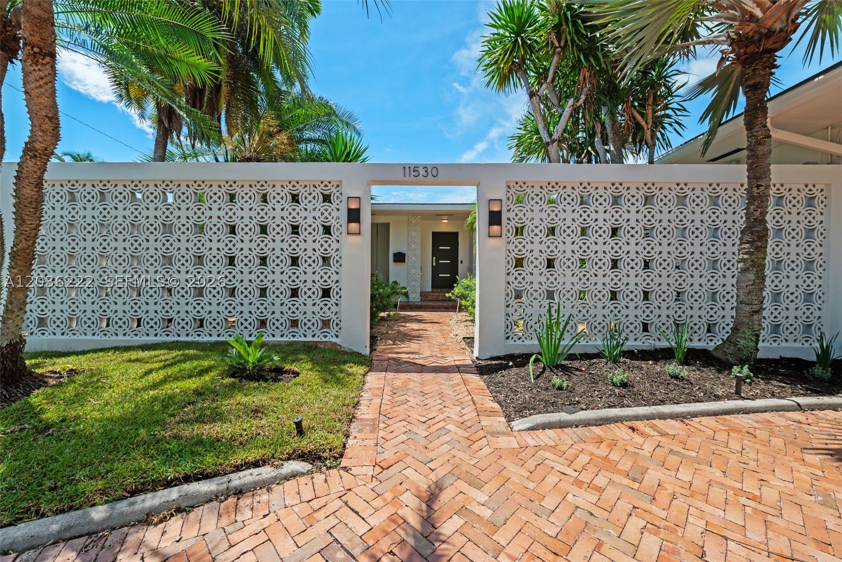 11530 NE 22nd Dr North Miami, FL 33181
