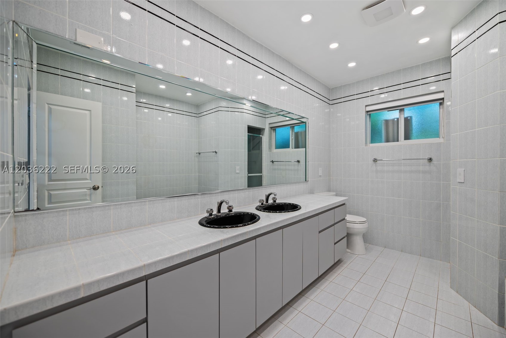11530 NE 22nd Dr North Miami, FL 33181