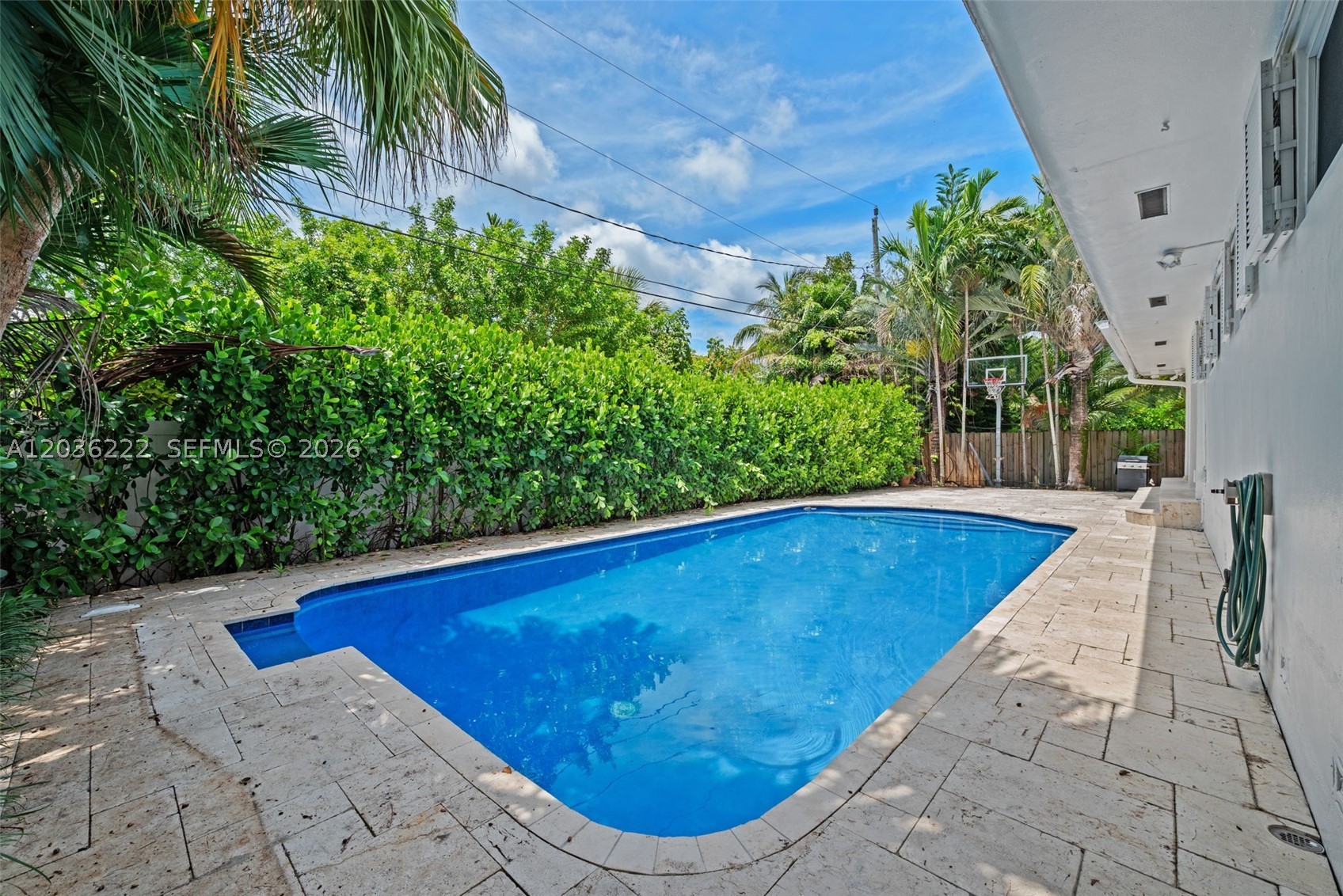 11530 NE 22nd Dr North Miami, FL 33181
