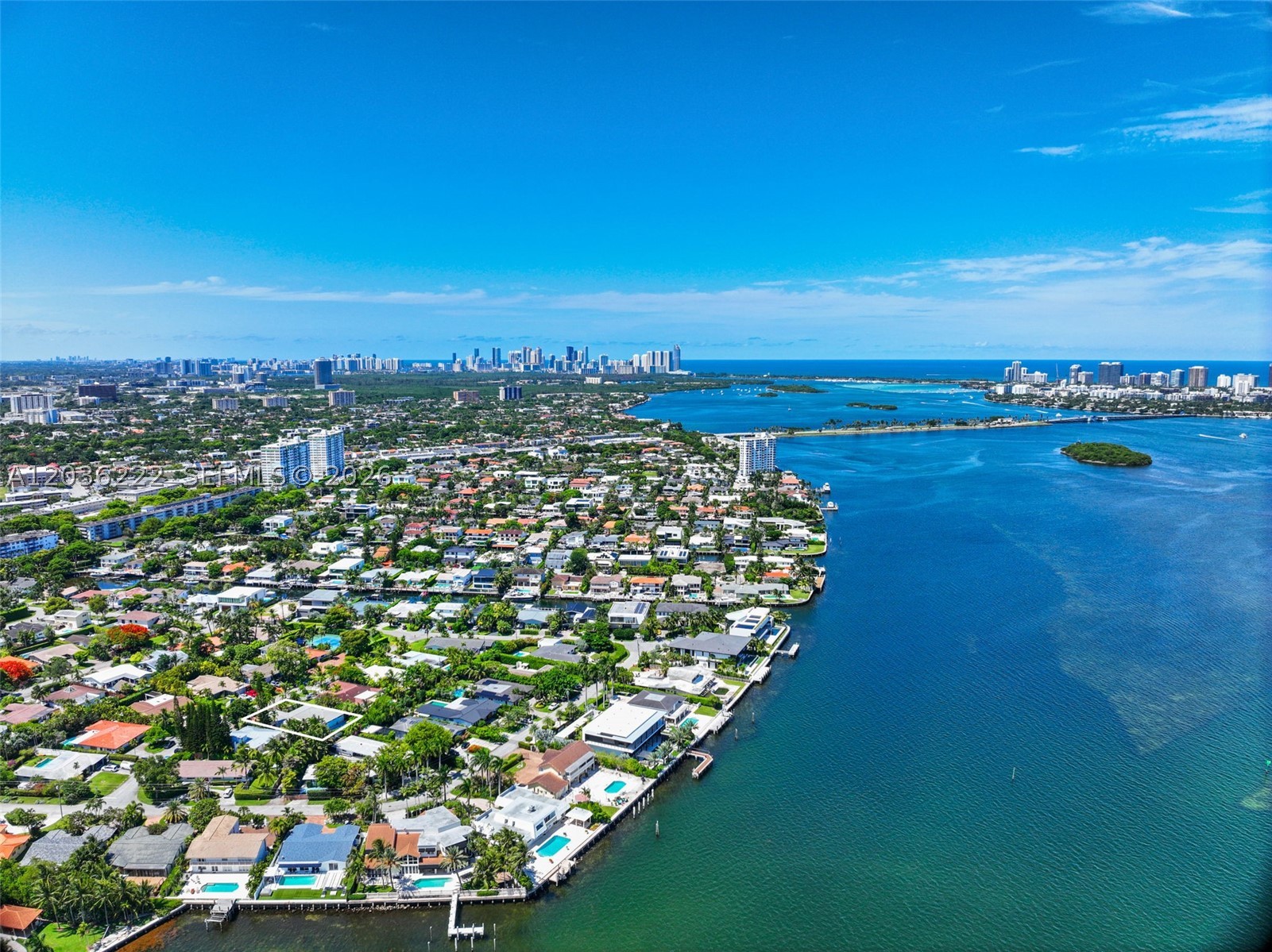 11530 NE 22nd Dr North Miami, FL 33181