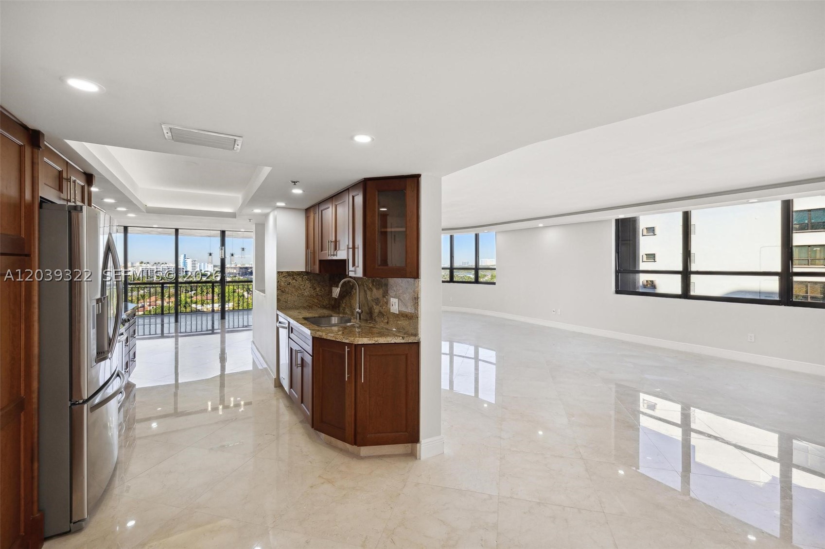 image Tiffany of Bal Harbour10