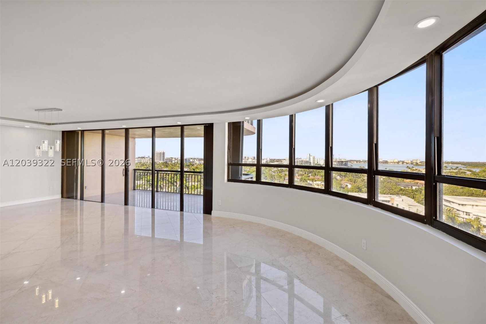 image Tiffany of Bal Harbour4