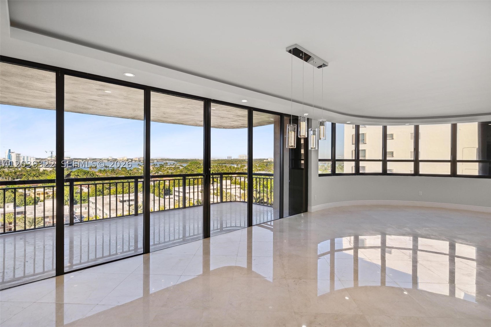 image Tiffany of Bal Harbour6
