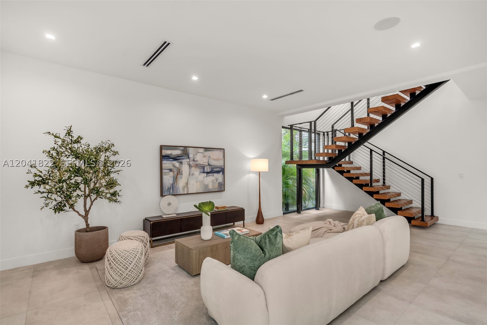 2225 SW 18th Ave Miami, FL 33145