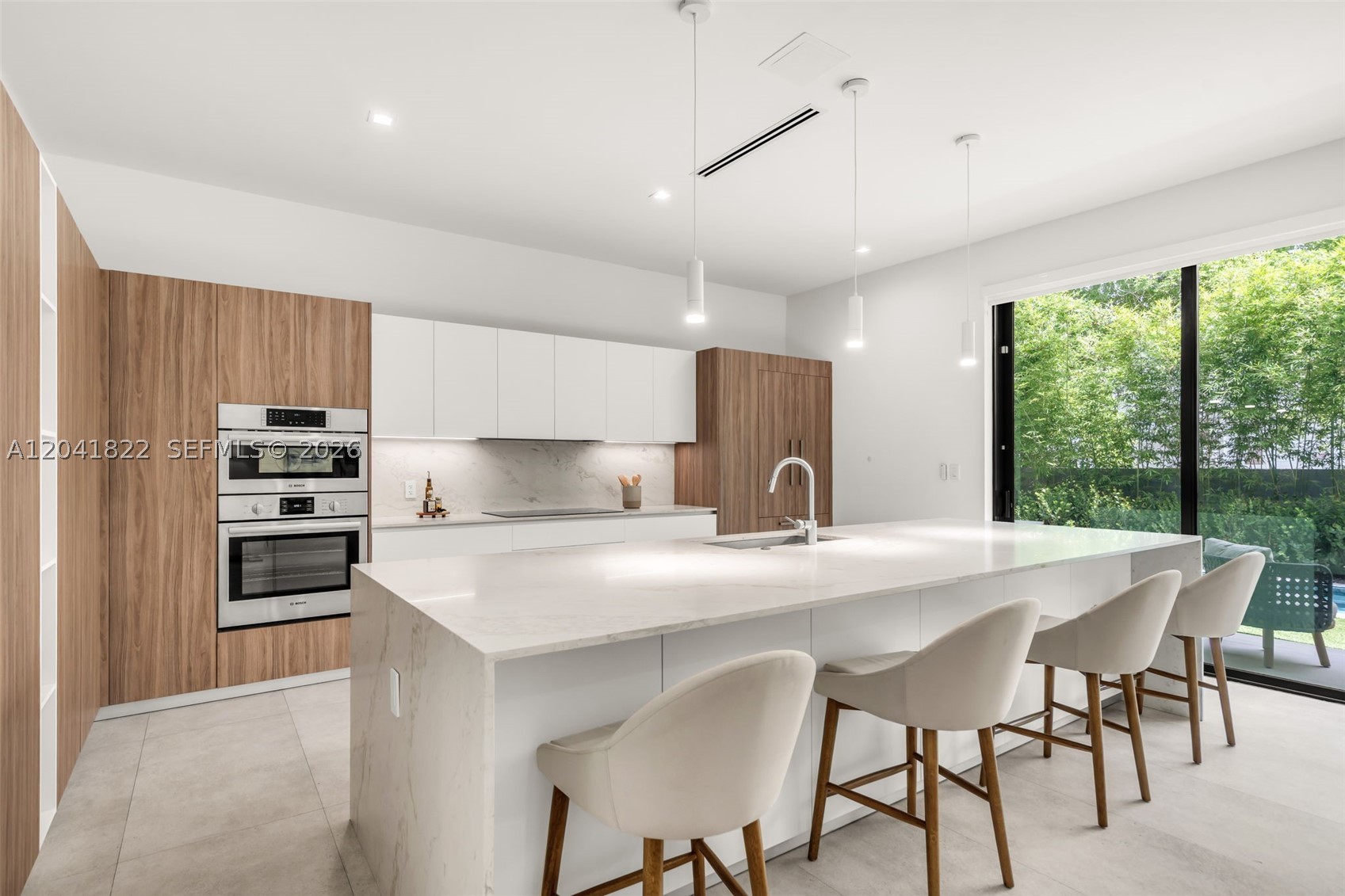 2225 SW 18th Ave Miami, FL 33145