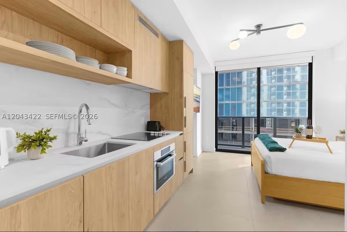 image The Crosby Miami Worldcenter1