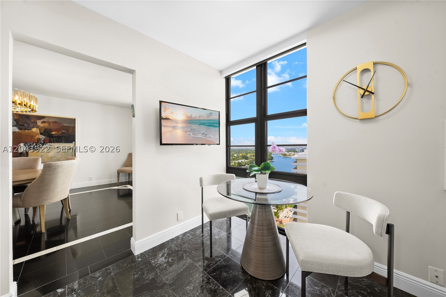 5500 Collins Ave #1902 Miami Beach, FL 33140