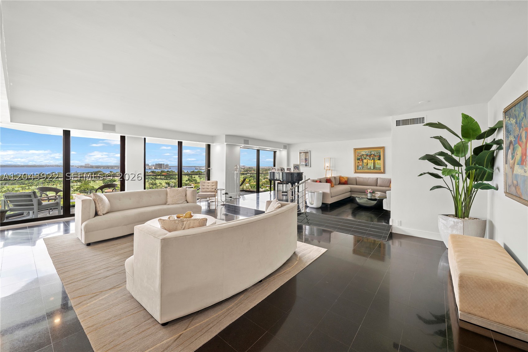 5500 Collins Ave #1902 Miami Beach, FL 33140