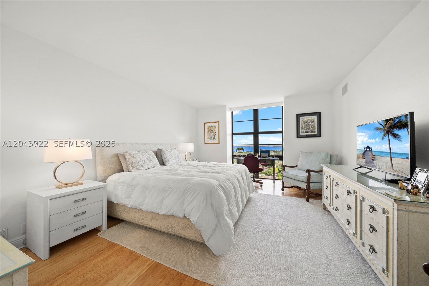 5500 Collins Ave #1902 Miami Beach, FL 33140