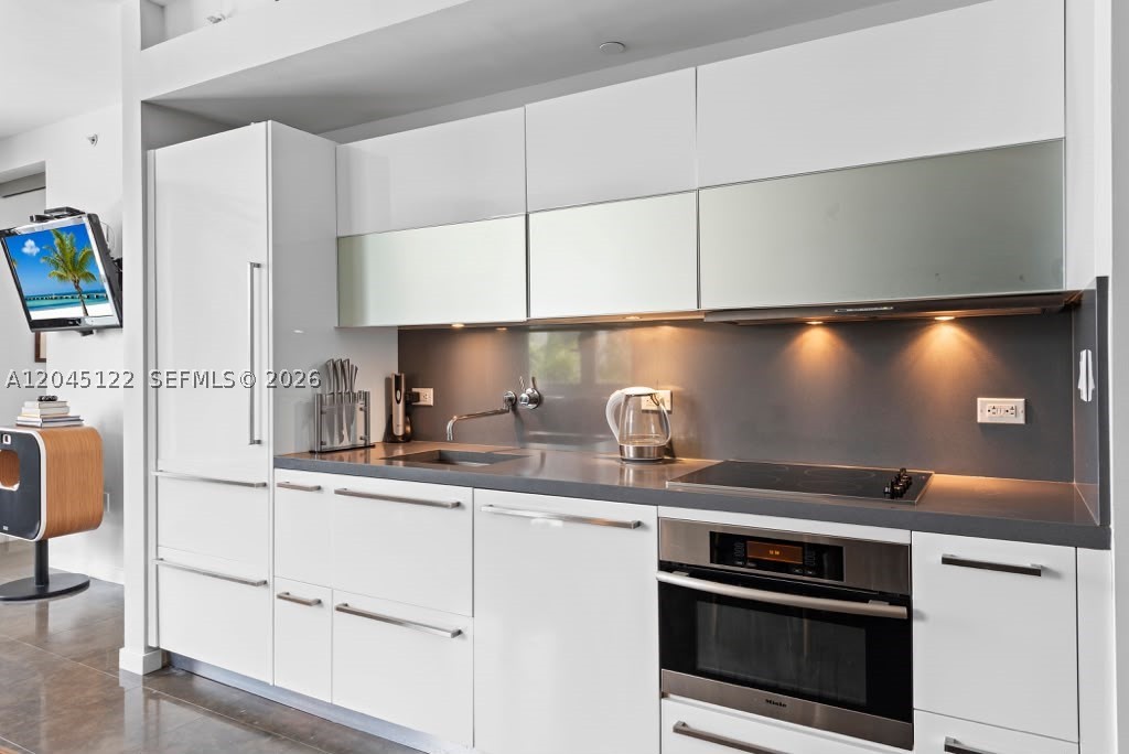 220 21st St #401 Miami Beach, FL 33139