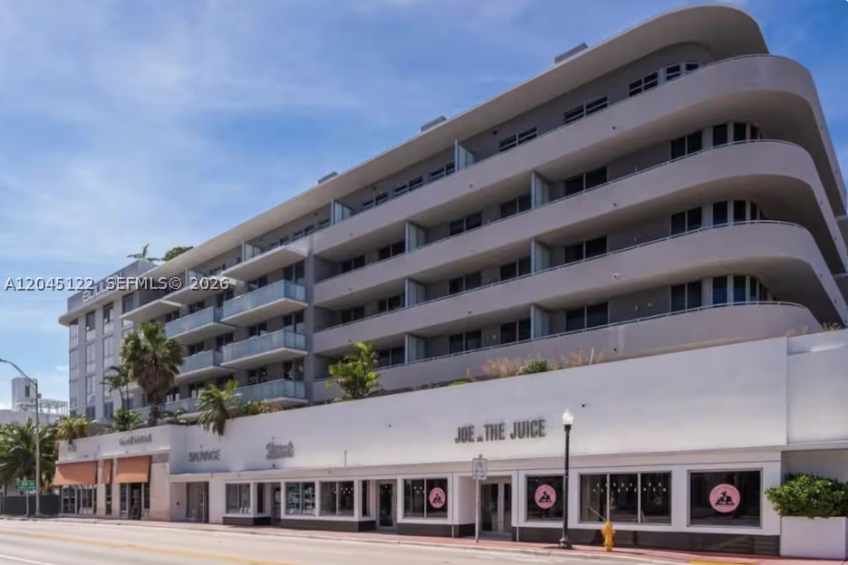 220 21st St #401 Miami Beach, FL 33139