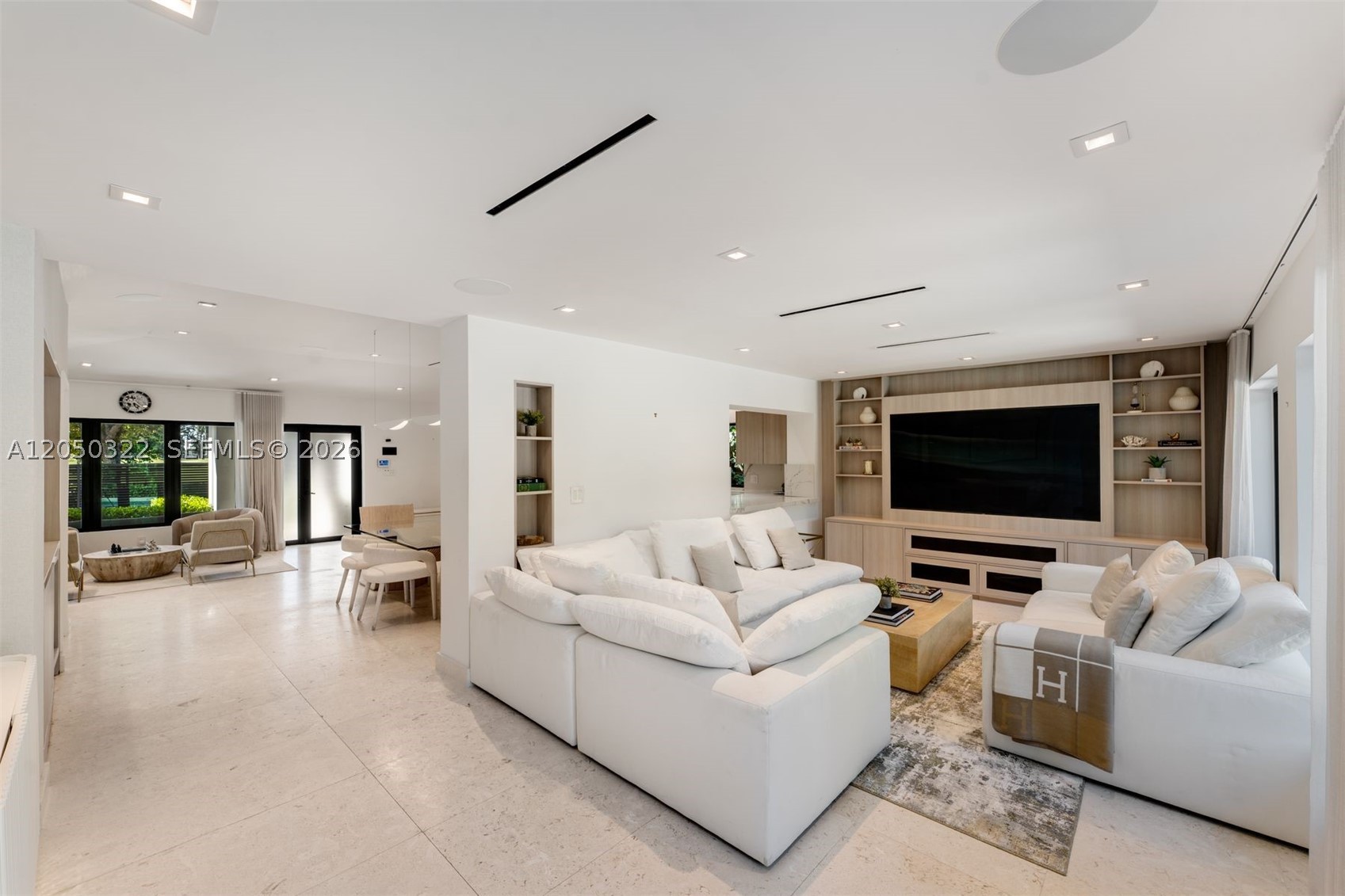 771 Fairway Dr Miami Beach, FL 33141
