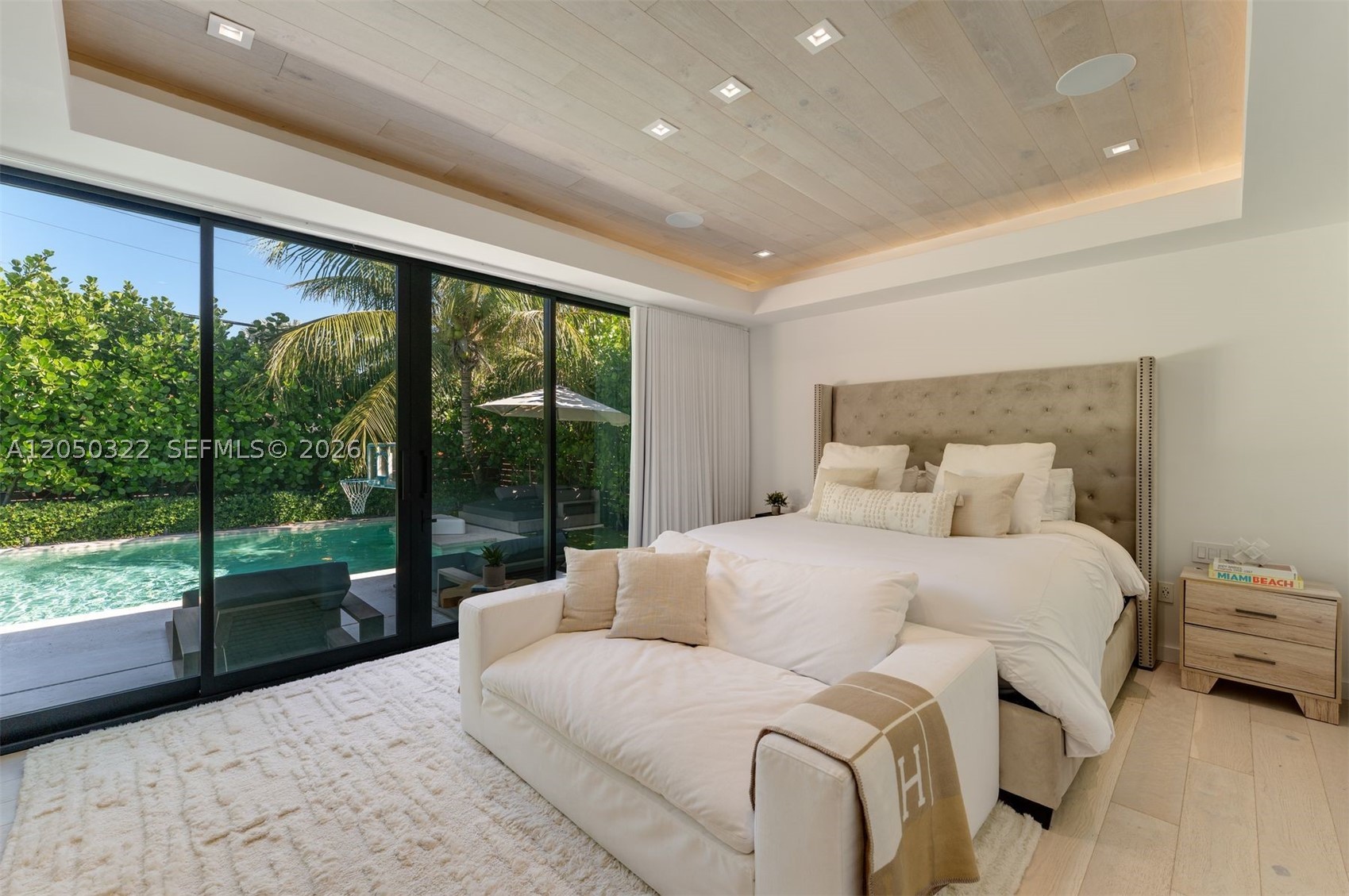 771 Fairway Dr Miami Beach, FL 33141